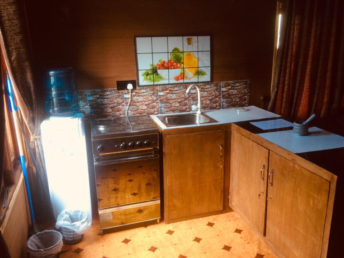 Wood Cabana Nuwaraeliya Bed and Breakfast Νουβάρα Ελίγια Εξωτερικό φωτογραφία